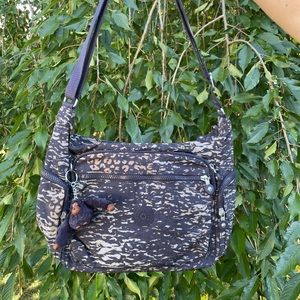 NWT Kipling Gabbie Crossbody